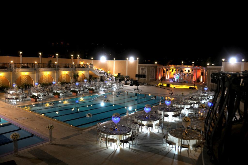 Platinum Hotel Тир Екстериор снимка