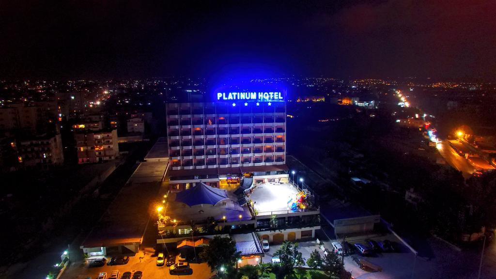 Platinum Hotel Тир Екстериор снимка