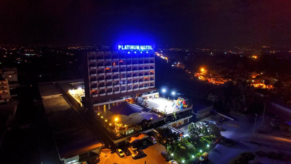 Platinum Hotel Тир Екстериор снимка