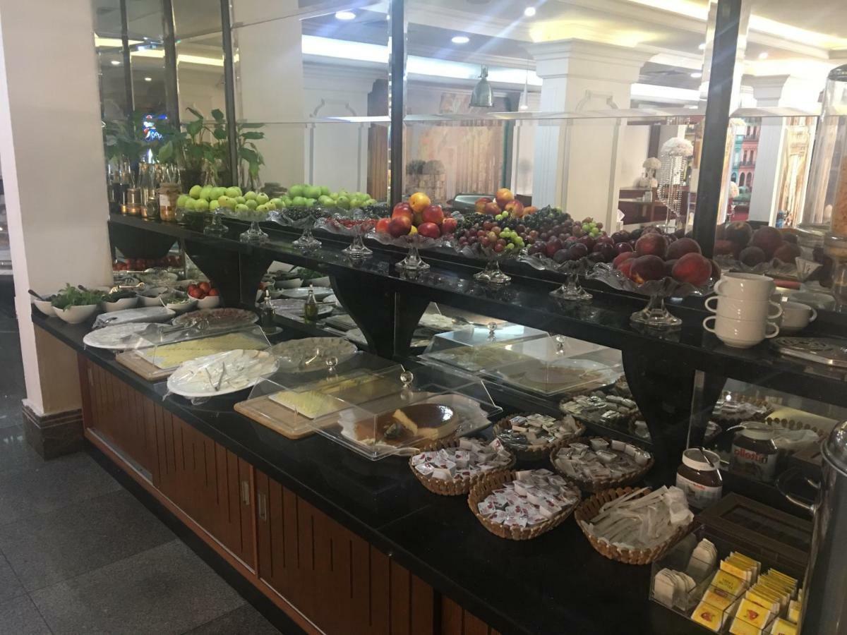 Platinum Hotel Тир Екстериор снимка